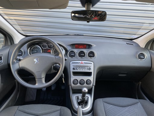 Peugeot 308 1.4 95 Ch 2010 - vue 7