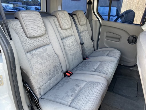 Renault Kangoo 1.5 DCI 105 Ch authentique 2009 - vue 8
