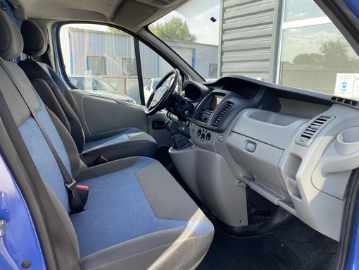 Renault Trafic L2H1 2.0 DCI 115 Ch 2014 - vue 7