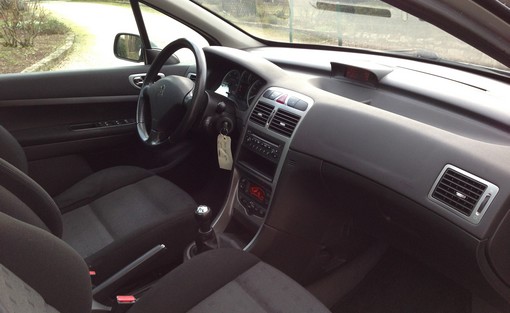 Peugeot 307 SW 1.6 HDI 110ch 2003 - vue 5