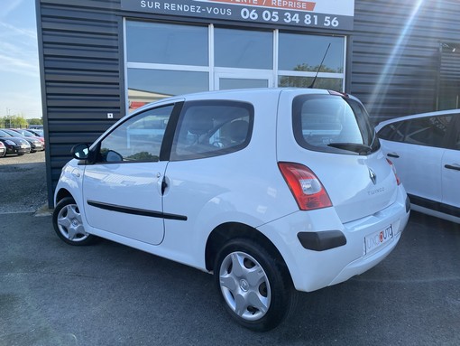 Renault Twingo 1.5 DCI 65ch authentique 2010 - vue 2