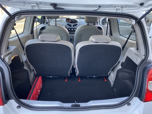 Renault Twingo 1.5 DCI 65ch authentique 2010 - vue 9