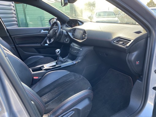 Peugeot 308 SW 2.0 HDI 150 Ch gt line 2015 - vue 7