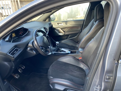 Peugeot 308 SW 2.0 HDI 150 Ch gt line 2015 - vue 9