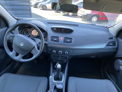 Renault Megane Iii Estate 1.5 DCI 90 Ch expression 2010 - vue 7