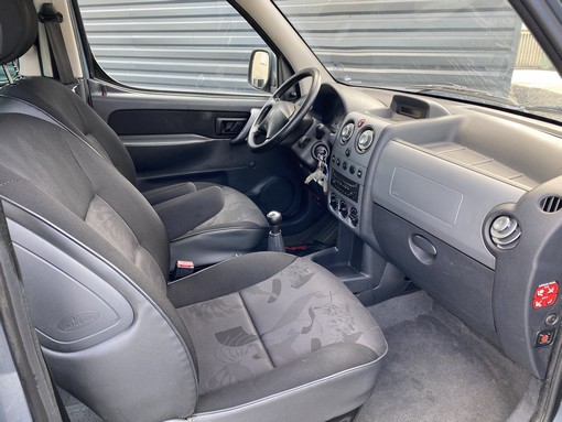 Peugeot Partner 1.6 HDI 90 Ch 2007 - vue 2