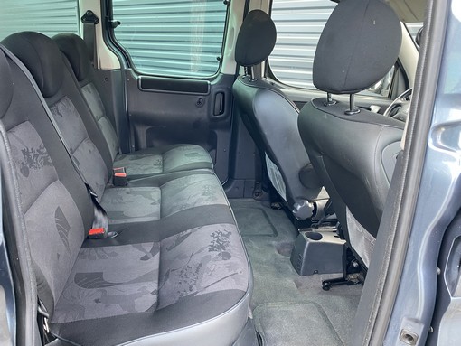 Peugeot Partner 1.6 HDI 90 Ch 2007 - vue 3