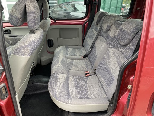 Renault Kangoo 1.6 95 Ch 2003 - vue 8
