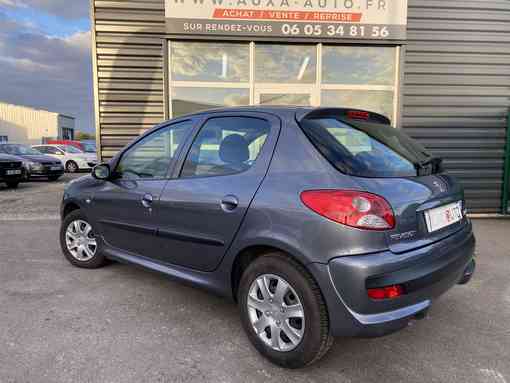 Peugeot 206+ 1.1 active 2011 - vue 2