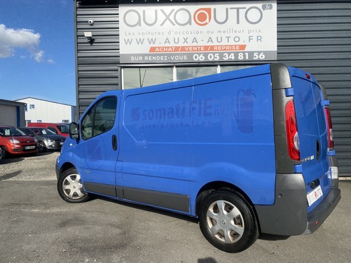Renault Trafic L1H1 2.0 DCI 115 Ch 2014 - vue 3