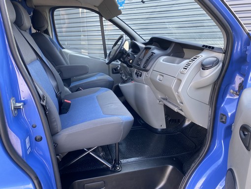 Renault Trafic L1H1 2.0 DCI 115 Ch 2014 - vue 6