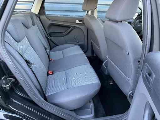 Ford Focus 1.8 TDCI 115ch 2007 - vue 8