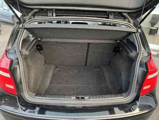 BMW 116D 2009 - vue 9