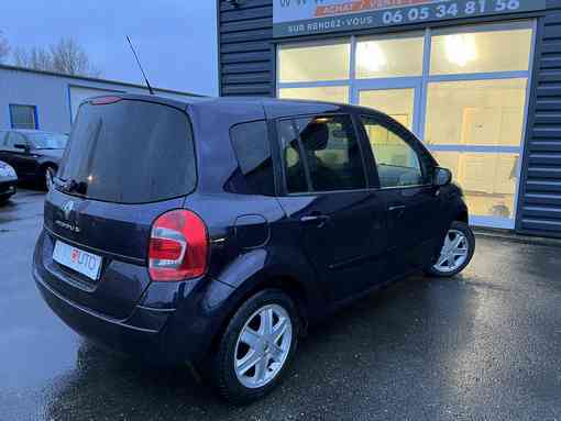 Renault Grand Modus 1.5 DCI 85 Ch 2010 - vue 3