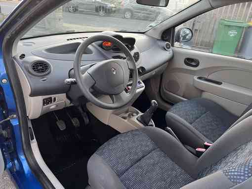 Renault Twingo 1.5 DCI 65ch 2009 - vue 5