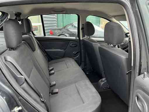 Dacia Sandero 1.6 90 Ch 2011 - vue 5