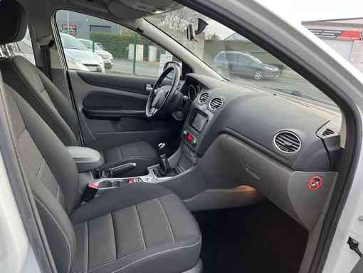Ford 1.6 TDCI 110 Ch 2010 - vue 5