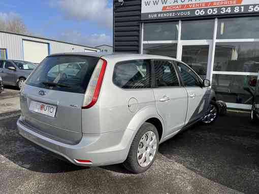 Ford Focus Clipper 1.8 TDCI 115ch 2009 - vue 3