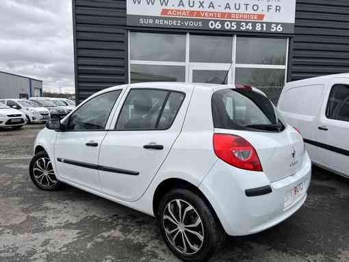 Renault Clio 3 1.5 DCI 68ch authentique 2008 - vue 3