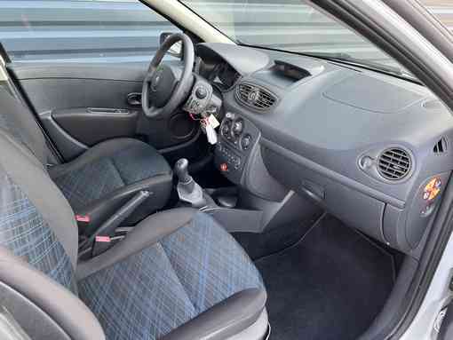 Renault Clio 3 1.5 DCI 68ch authentique 2008 - vue 5