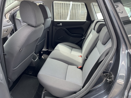 Ford Focus 1.6 90 Ch clipper 2006 - vue 7