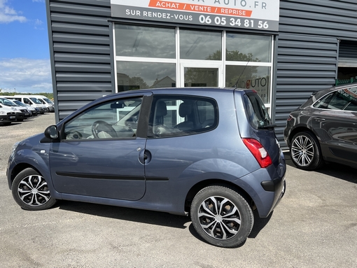 Renault Twingo 1.5 DCI 65ch 2010 - vue 2