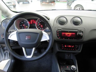 SEAT Ibiza 1,6 TDI Style 2012 - vue 3
