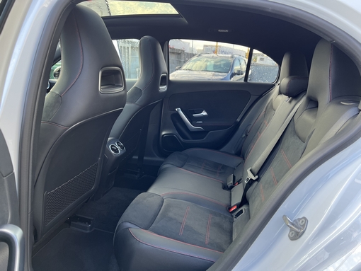 Mercedes-Benz A200 163 Ch pack amg 2019 - vue 11