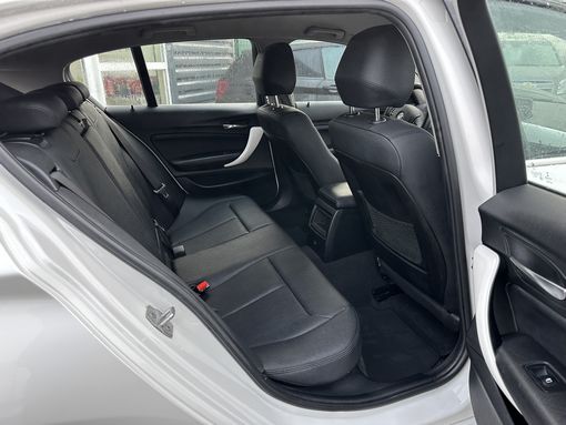 BMW 118I urban line 2017 - vue 9