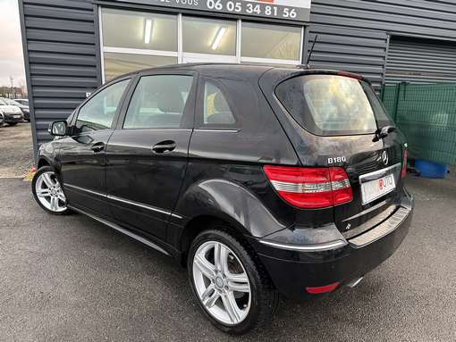 Mercedes-Benz B180 2011 - vue 2