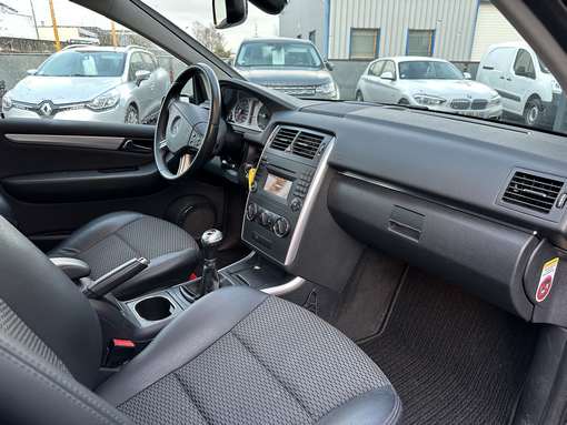 Mercedes-Benz B180 2011 - vue 9