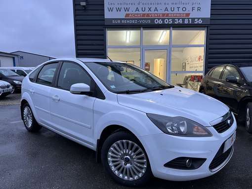 Ford Focus 1.6 TDCI 110 Ch 2010 - vue 4
