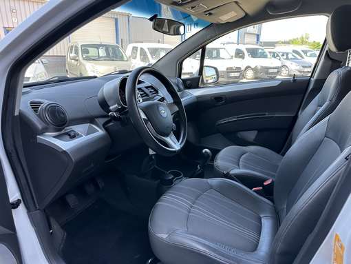 Chevrolet Spark 1.0 68ch 2014 - vue 5