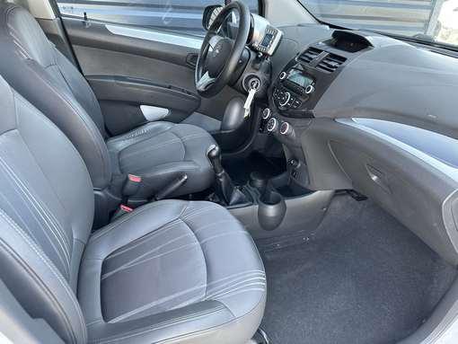 Chevrolet Spark 1.0 68ch 2014 - vue 9