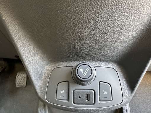 Chevrolet Spark 1.2 82 Ch 2014 - vue 10