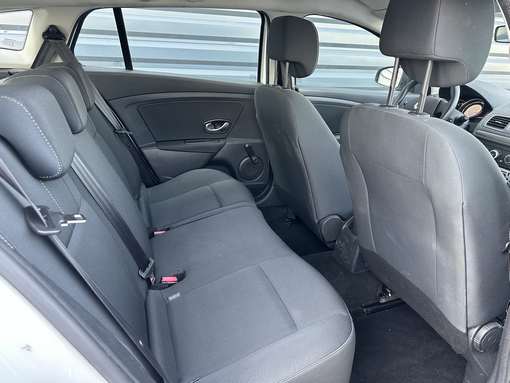 Renault Megane Iii 1.5 DCI 90 Ch Estate 2012 - vue 6
