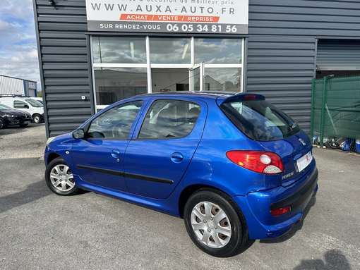 Peugeot 206 + 1.4 75 Ch 2010 - vue 3