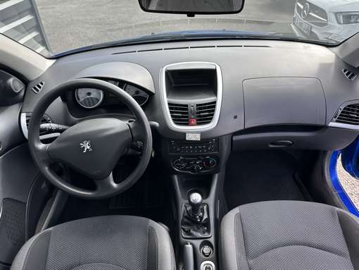 Peugeot 206 + 1.4 75 Ch 2010 - vue 11