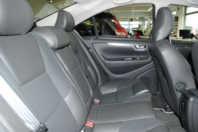 Volvo Volvo S60 2.4 2005 - vue 5