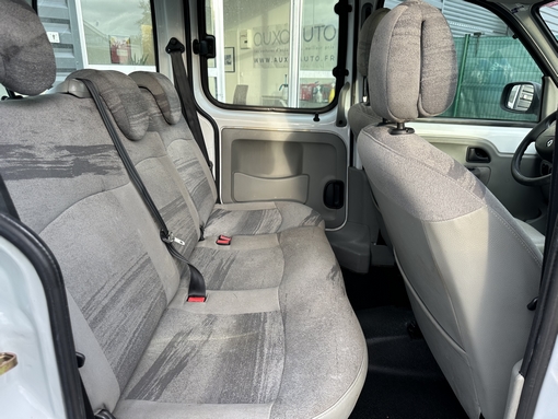 Renault Kangoo 1.5 DCI 65 Ch 2005 - vue 3