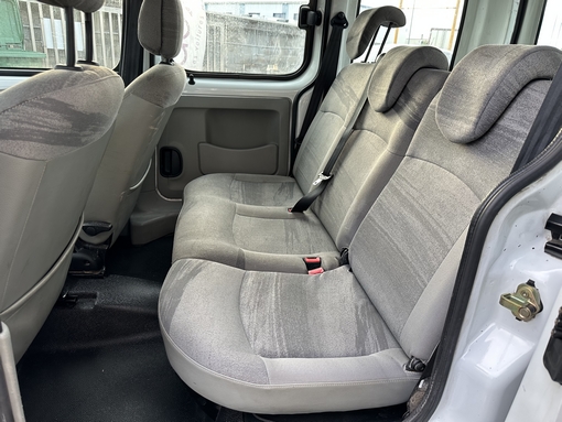 Renault Kangoo 1.5 DCI 65 Ch 2005 - vue 4