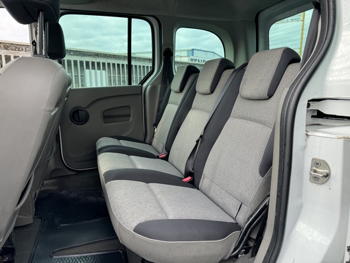 Renault Kangoo 1.5 DCI 105ch 2010 - vue 8