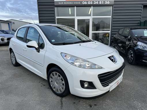 Peugeot 207 1.6 92 Ch 98g 2011 - vue 2