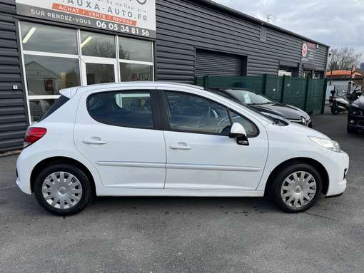 Peugeot 207 1.6 92 Ch 98g 2011 - vue 5