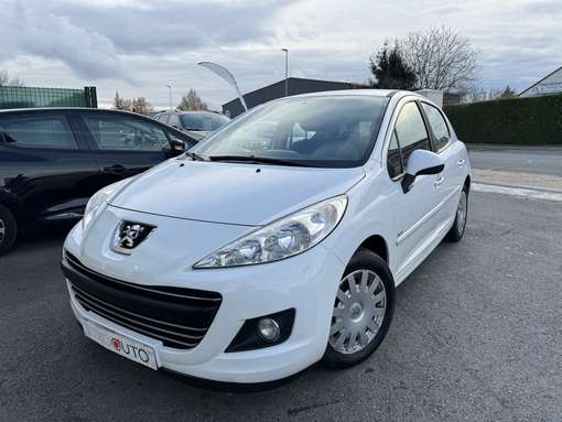 Peugeot 207 1.6 92 Ch 98g 2011 - vue 6