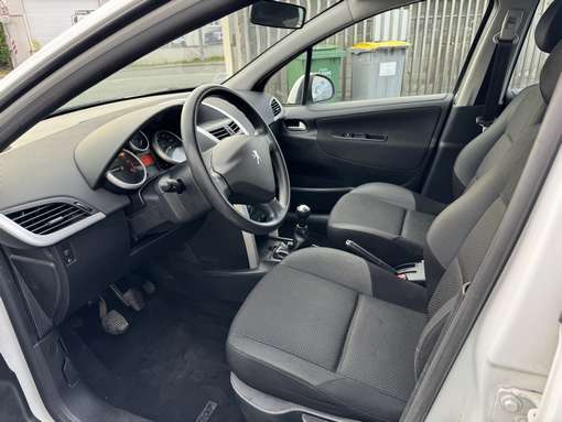 Peugeot 207 1.6 92 Ch 98g 2011 - vue 9