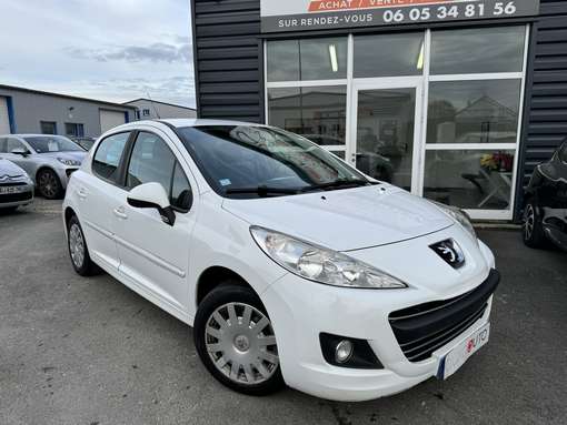 Peugeot 207 1.6 92 Ch 98g 2011 - vue 4