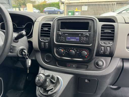 Renault Trafic 1.6 115 Ch L1H1 2016 - vue 8