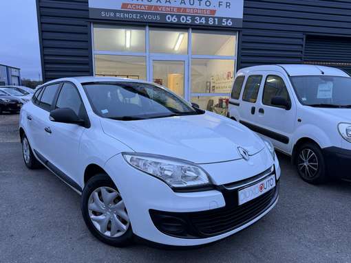 Renault Megane Iii 1.5 DCI 90 Ch Estate 2012 - vue 2