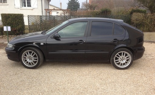 SEAT Leon 1.9 TDI 110ch 2003 - vue 3